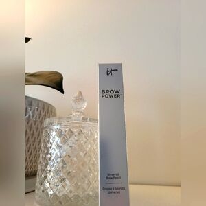 It Cosmetics Universal brow pencil